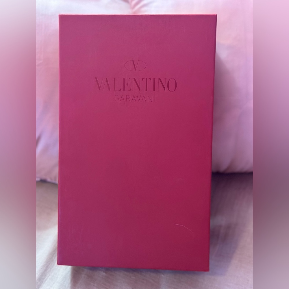Valentino Garavani Rockstud rubber sandal, New with Box - Picture 11 of 12